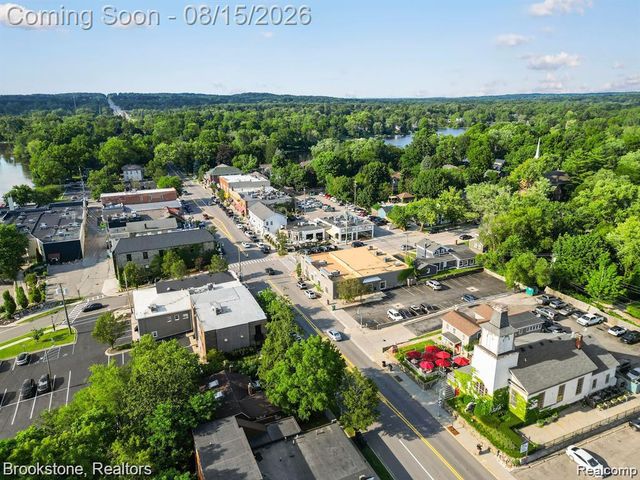 7655 Maple Ridge Court, Independence Charter Township, MI 48346