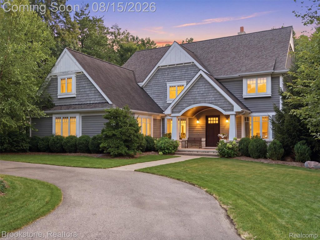 7655 Maple Ridge Court, Independence Charter Township, MI 48346