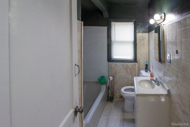 19690 WEXFORD Street, Detroit, MI 48234