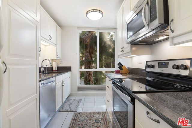 5625 Windsor Way 107, Culver City, CA 90230