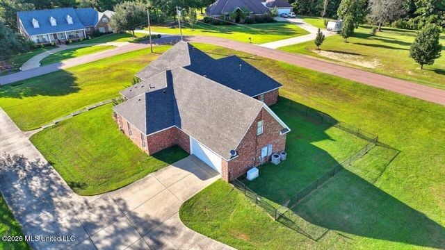 1015 Longwood Place, Pearl, MS 39208
