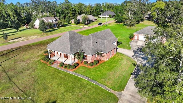 1015 Longwood Place, Pearl, MS 39208