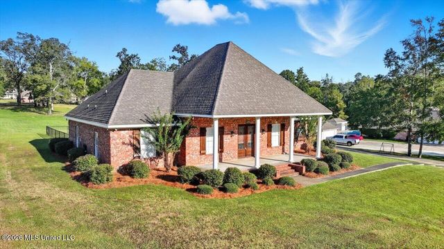 1015 Longwood Place, Pearl, MS 39208