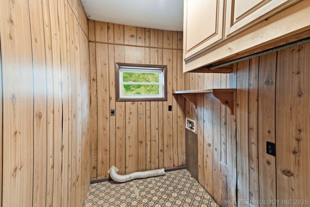 23212 W Coyote Trail, Sand Springs, OK 74063
