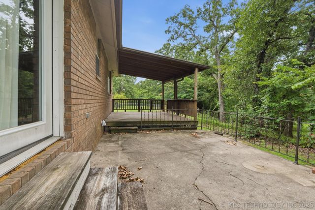 23212 W Coyote Trail, Sand Springs, OK 74063