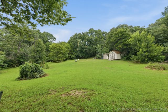 23212 W Coyote Trail, Sand Springs, OK 74063