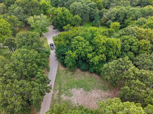 23212 W Coyote Trail, Sand Springs, OK 74063