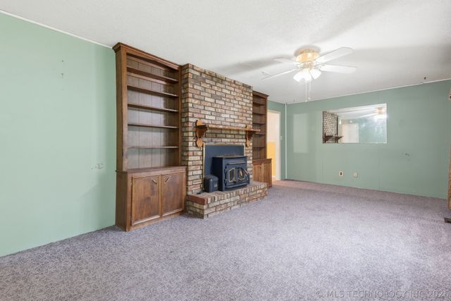 23212 W Coyote Trail, Sand Springs, OK 74063