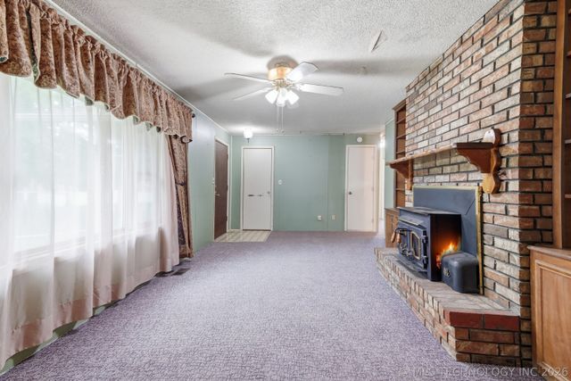 23212 W Coyote Trail, Sand Springs, OK 74063