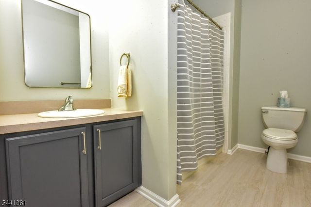 124 Barrister Dr 124, Butler Boro, NJ 07405