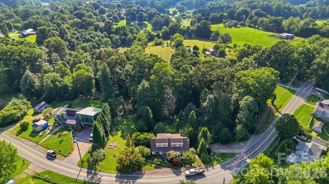 1686 Dutch Cove Road, Canton, NC 28716
