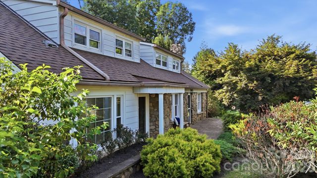 1686 Dutch Cove Road, Canton, NC 28716