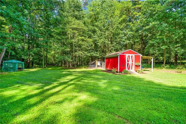 5402 Newland Drive, Julian, NC 27283