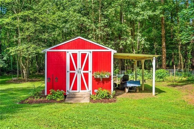 5402 Newland Drive, Julian, NC 27283