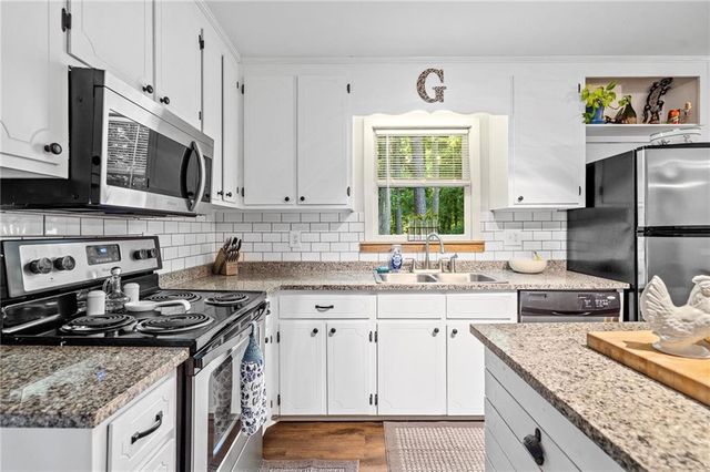 5402 Newland Drive, Julian, NC 27283