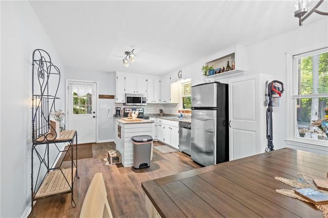 5402 Newland Drive, Julian, NC 27283