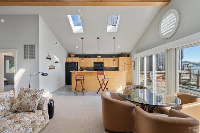 2 Sandy Beach Rd, Vallejo, CA 94590