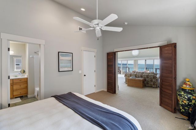 2 Sandy Beach Rd, Vallejo, CA 94590