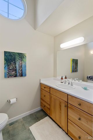 2 Sandy Beach Rd, Vallejo, CA 94590