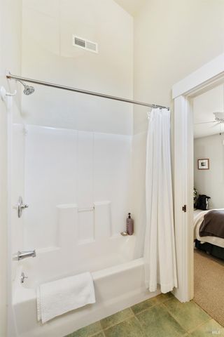 2 Sandy Beach Rd, Vallejo, CA 94590