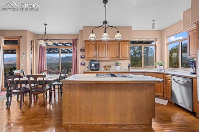 125 Mission Hill Way, Colorado Springs, CO 80921