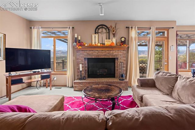 125 Mission Hill Way, Colorado Springs, CO 80921