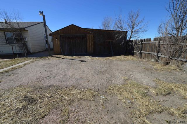 205 S HOUSE AVE, Cheyenne, WY 82007