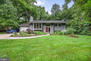 5 PERSIMMON CT, Bethesda, MD 20817