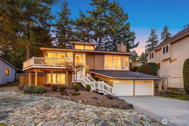 10920 80th Place NE, Kirkland, WA 98034