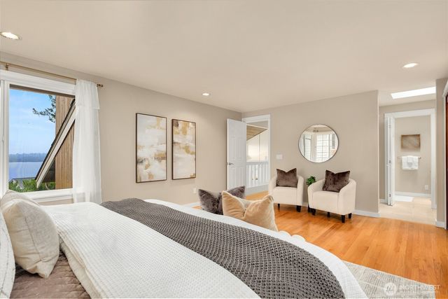 10920 80th Place NE, Kirkland, WA 98034