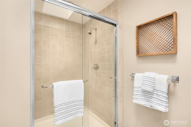 10920 80th Place NE, Kirkland, WA 98034