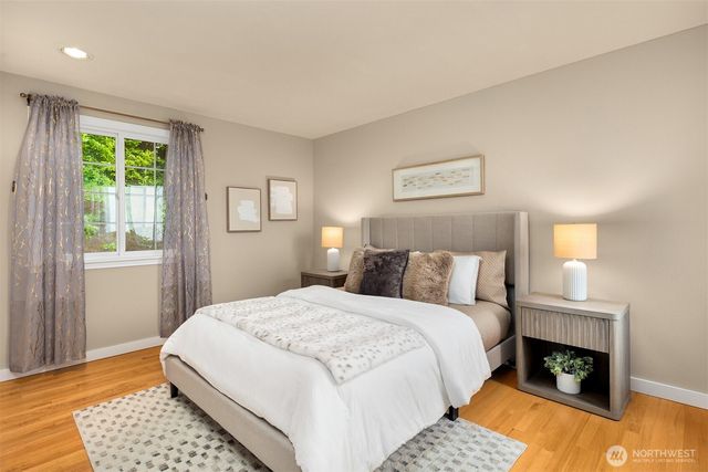 10920 80th Place NE, Kirkland, WA 98034