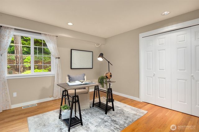 10920 80th Place NE, Kirkland, WA 98034