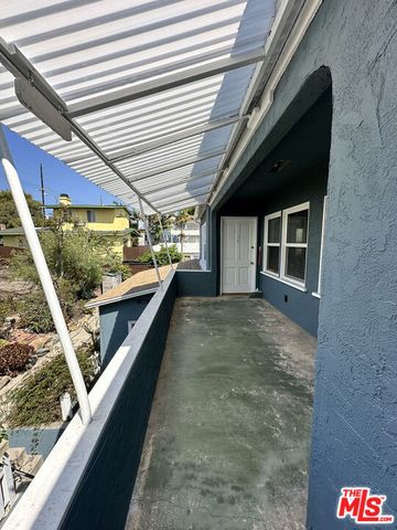 2712 Pacific Avenue, Venice, CA 90291