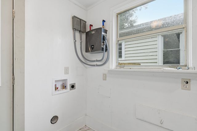 15 Poplar Street, Charleston, SC 29403