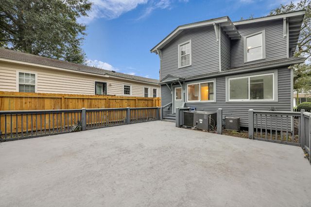 15 Poplar Street, Charleston, SC 29403