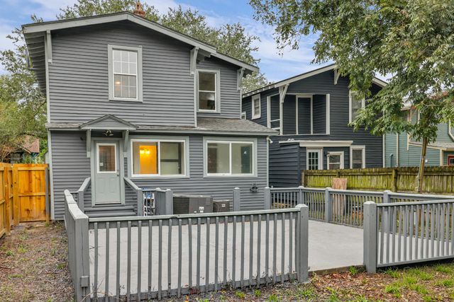 15 Poplar Street, Charleston, SC 29403