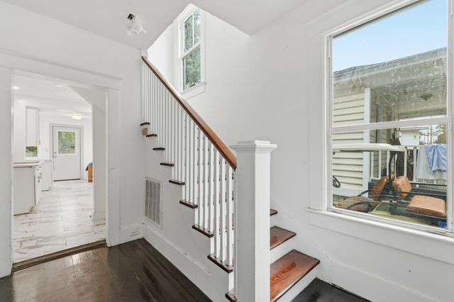 15 Poplar Street, Charleston, SC 29403