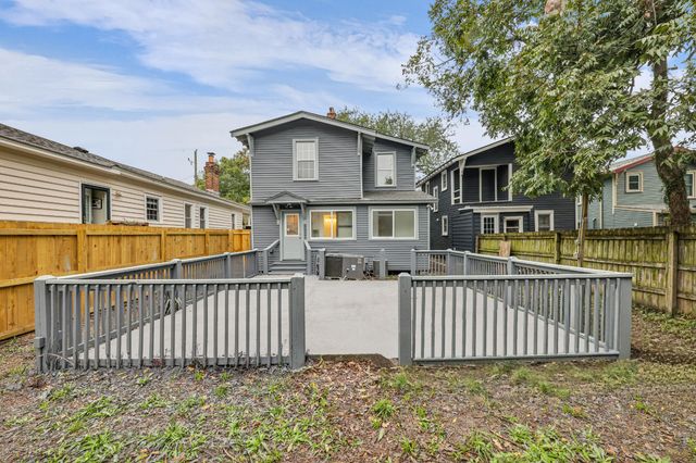 15 Poplar Street, Charleston, SC 29403