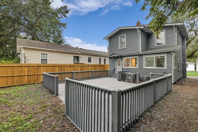 15 Poplar Street, Charleston, SC 29403