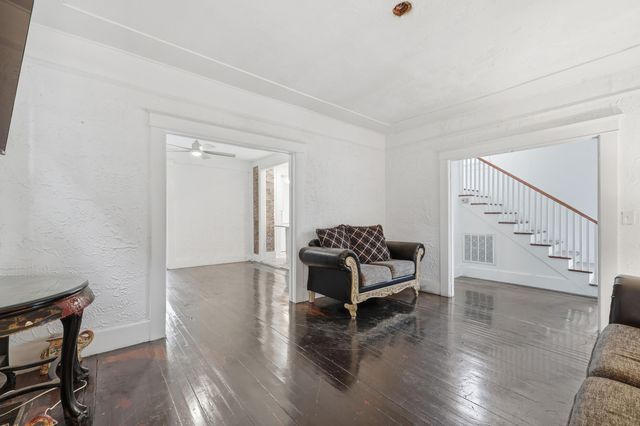 15 Poplar Street, Charleston, SC 29403