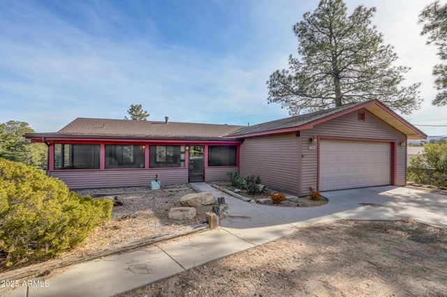 725 PEBBLE HILL Lane, Prescott, AZ 86303