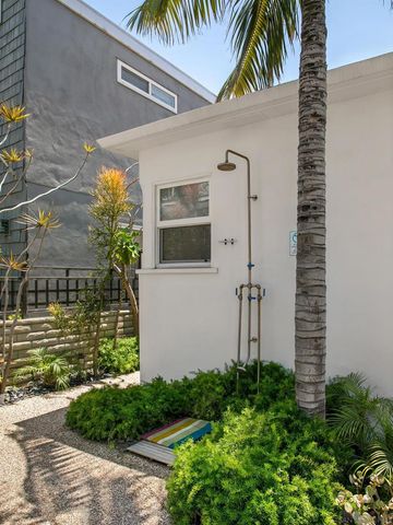 805 Brighton Court, San Diego, CA 92109