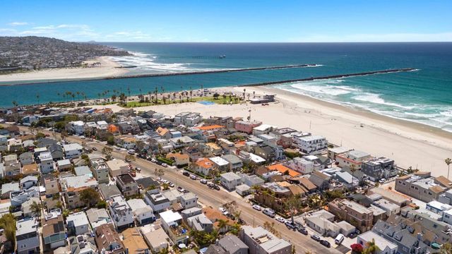 805 Brighton Court, San Diego, CA 92109