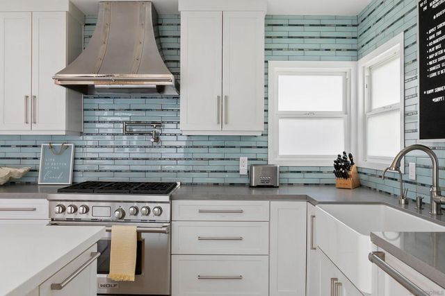 805 Brighton Court, San Diego, CA 92109