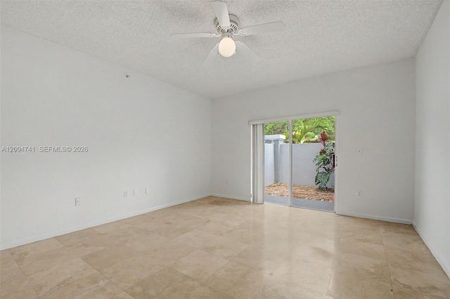 7000 SW 80th St 104, Miami, FL 33143