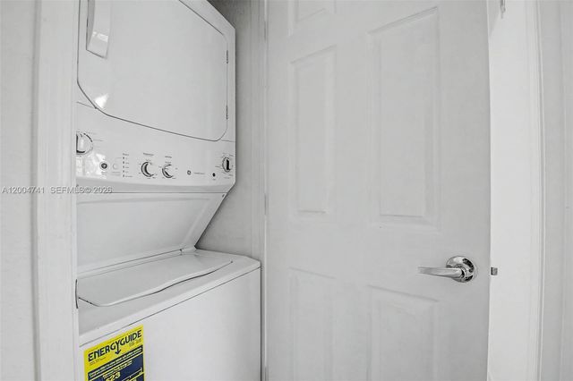 7000 SW 80th St 104, Miami, FL 33143