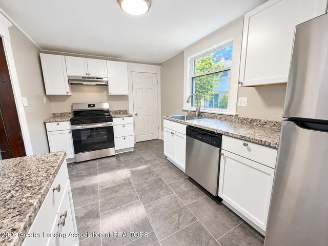 736 Wisconsin Avenue, Lansing, MI 48915
