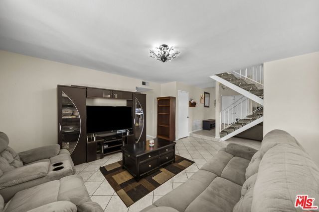 15362 Rhododendron Drive, Santa Clarita, CA 91387