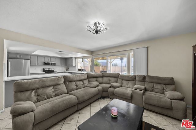 15362 Rhododendron Drive, Santa Clarita, CA 91387